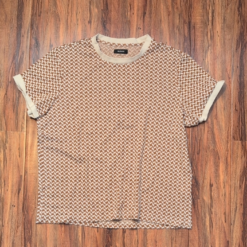Alfani Short Sleeve Tee in Brown and White with Geometric Pattern